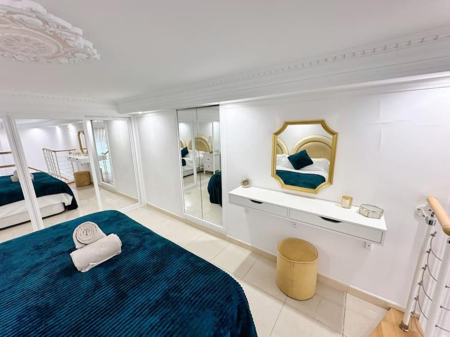 *new Gray D Albion: Puerto Banus *