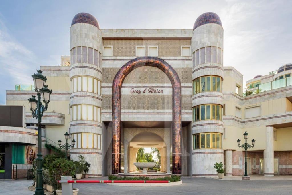 *new Gray D Albion: Puerto Banus * Marbella