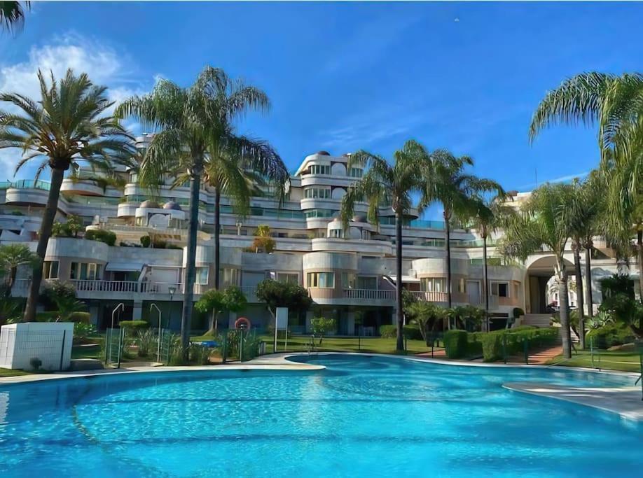 *new Gray D Albion: Puerto Banus Apartment